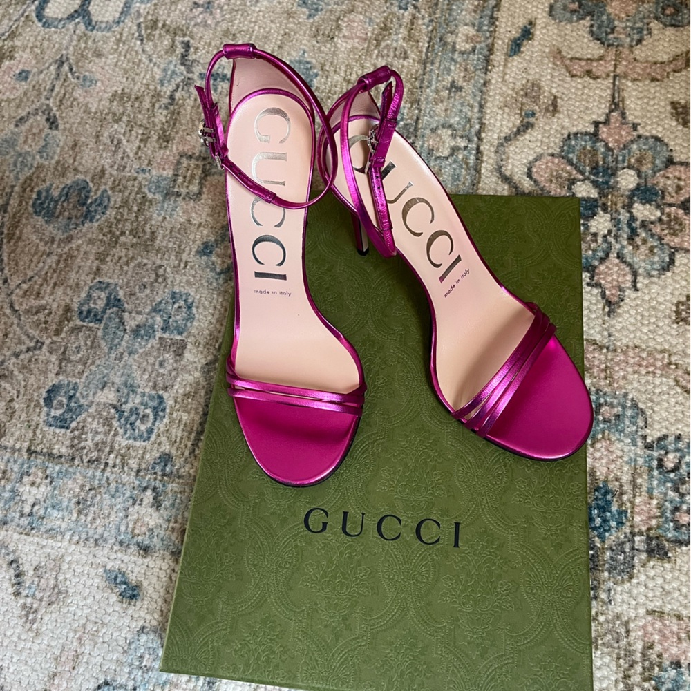 Gucci Fuchsia Strappy Ankle-Strap stilettos